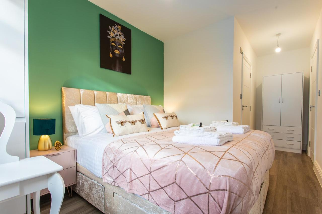 Apartment The Butterfly: Elegant 2-bed Near Hatfield *